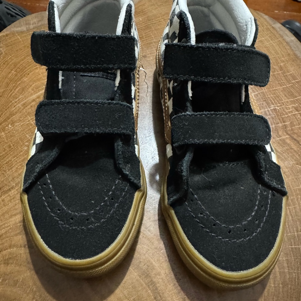 Vans Kids Black Suede Velcro Sneakers with Gum Sole